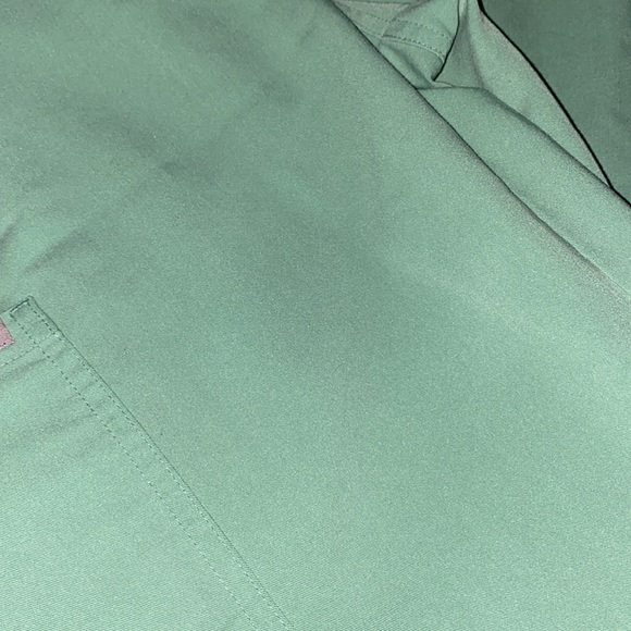 Figs Mint Green Scrub Set - Picture 2 of 2